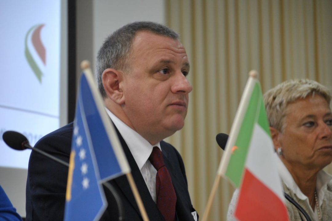 Presentazione ambiente all’ambasciata italiana a Pristina